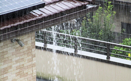 戸建てではどう備えればいい？ゲリラ豪雨の原因と対策